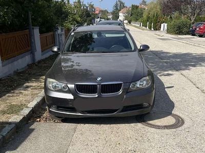 Usata BMW 320 177 CV (130 kW) 2008 Blu/azzurro Station wagon