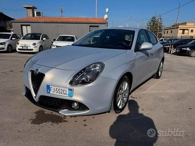 Usata Alfa Romeo Giulietta Super 120 CV (88 kW) 2017 Grigio Utilitaria