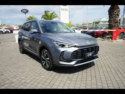Usata MG ZS Luxury 136 CV (100 kW) 2025 Grigio met SUV