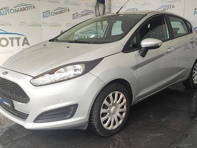 Usata Ford Fiesta Business Edition 75 CV (55 kW) 2017 Grigio Utilitaria