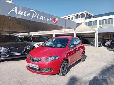 Usata Lancia Ypsilon S 69 CV (50 kW) 2022 Rosso Utilitaria