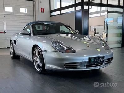 Usata Porsche Boxster 260 CV (191 kW) 2004 Grigio Cabrio