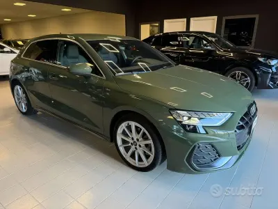 Usata Audi A3 S-Line 150 CV (110 kW) 2025 Verde metallizzato Berlina