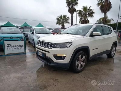 Używany Jeep Compass Longitude 120 KM (88 kW) 2018 Biały SUV