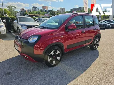 Usata Fiat Panda Cross Cross 70 CV (51 kW) 2023 Rosso Utilitaria
