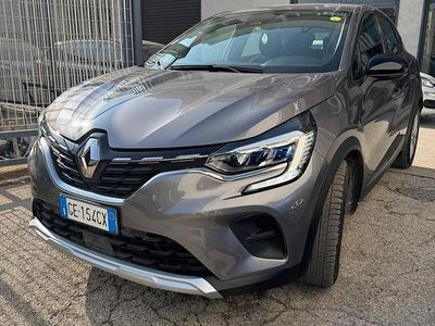 Usata Renault Captur Zen 95 CV (69 kW) 2021 Grigio SUV