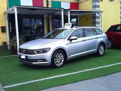 Usata VW Passat Comfortline 150 CV (110 kW) 2018 Argento Station wagon