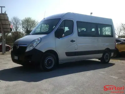 Usata Opel Movano 145 CV (106 kW) 2017 Argento Monovolume
