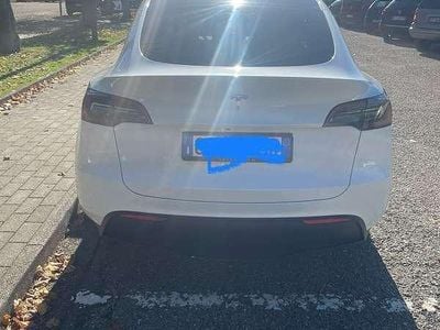 Usata 2024 Tesla Model Y RWD SUV | 33.000 € (Ottimo prezzo)