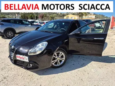 Usata Alfa Romeo Giulietta Distinctive 105 CV (77 kW) 2010 Nero Utilitaria