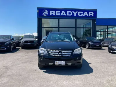 Usata Mercedes ML320 224 CV (164 kW) 2006 Nero SUV