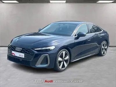 Nuova Audi A5 S-Line 299 CV (219 kW) 2025 Blu firmamento metallizzato Berlina