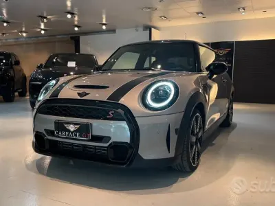 Usata Mini Cooper S 178 CV (130 kW) 2021 Beige Utilitaria