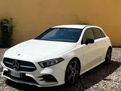 Usata Mercedes A180 Premium 116 CV (85 kW) 2019 Bianco Berlina
