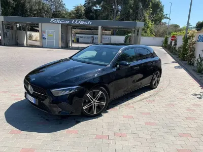 Usata Mercedes A180 Business 116 CV (85 kW) 2023 Nero Berlina