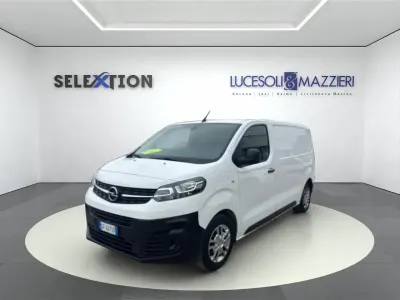 Usata Opel Vivaro-e Combi S 120 CV (88 kW) 2021 Bianco Monovolume