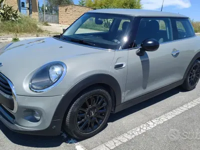Usata Mini ONE Business 102 CV (75 kW) 2019 Grigio Utilitaria