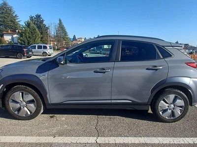 Begagnad Hyundai Kona 25 kW (35 HK) 2021 Grå SUV