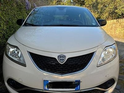 Usata Lancia Ypsilon 69 CV (50 kW) 2017 Utilitaria