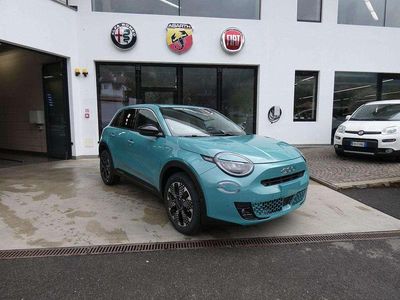 Nouvelle Fiat 600 La Prima 145 ch (106 kW) 2025 Bleue SUV