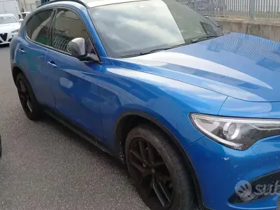 Usata Alfa Romeo Stelvio Tech Edition 210 CV (154 kW) 2019 Bluazzurro SUV