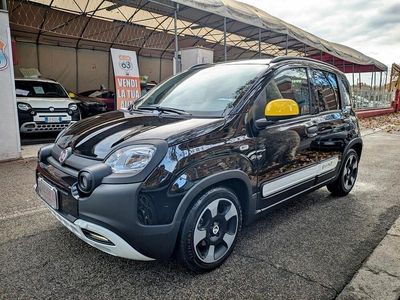 Usata Fiat Panda Cross 69 CV (50 kW) 2025 Nero Utilitaria