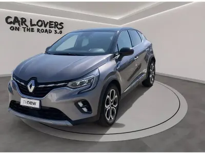 Usata Renault Captur Techno 101 CV (74 kW) 2023 Grigio chiaro SUV