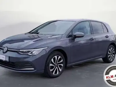 Usata VW Golf VIII Active 110 CV (80 kW) 2021 Grigio Berlina