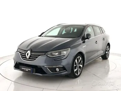 Usata Renault Mégane GrandTour Bose Edition 110 CV (80 kW) 2018 Bluazzurro Station wagon