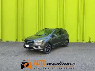 Usata Ford Kuga ST-Line 150 CV (110 kW) 2018 Grigio SUV