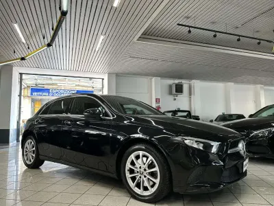 Usata Mercedes A220 Progressive 190 CV (139 kW) 2019 Nero Berlina