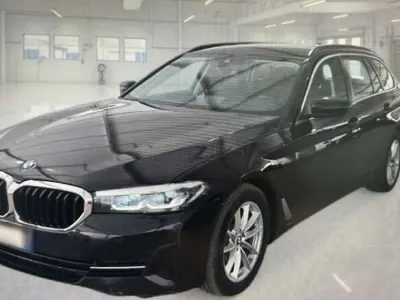 Usata BMW 520 150 CV (110 kW) 2023 Nero Station wagon