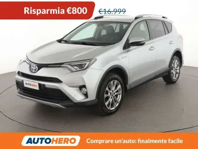 Usata Toyota RAV4 Hybrid Lounge 155 CV (114 kW) 2016 Argento SUV