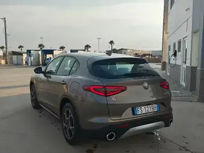 Usata Alfa Romeo Stelvio 210 CV (154 kW) 2018 Grigio SUV