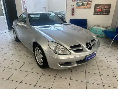 Usata Mercedes SLK200 163 CV (119 kW) 2005 Argento Cabrio