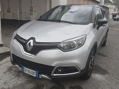 Usata Renault Captur 90 CV (66 kW) 2015 SUV