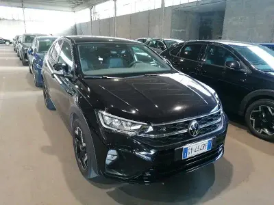 Usata VW Taigo R-line 115 CV (84 kW) 2025 Nero SUV