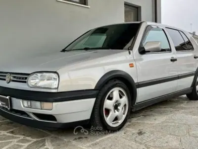 Begagnad VW Golf III GTI 116 HK (85 kW) 1994 Grå Sedan