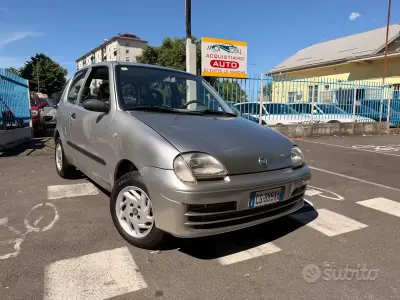 Usata Fiat Seicento 54 CV (39 kW) 2005 Grigio Utilitaria