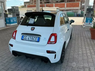 Usata Abarth 595 Esseesse 180 CV (132 kW) 2021 Bianco Berlina