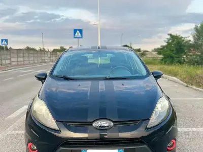Usata Ford Fiesta 2012 Nero Berlina
