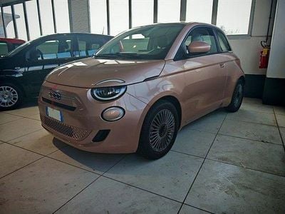 Nuova Fiat 500 65 CV (47 kW) 2026 Rosa Utilitaria