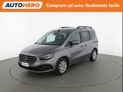 Usata Mercedes T180 115 CV (84 kW) 2025 Grigio Monovolume
