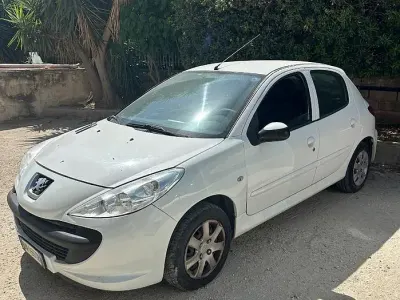 Usata Peugeot 206 60 CV (44 kW) 2009 Bianco Berlina