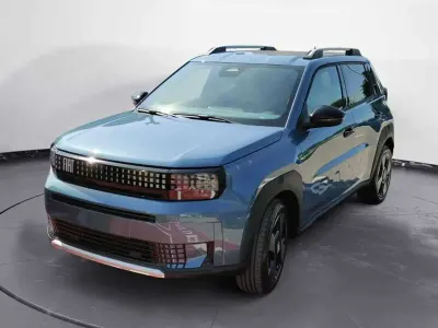Nuova Fiat Grande Panda La Prima 99 CV (72 kW) 2025 Blu lago Utilitaria