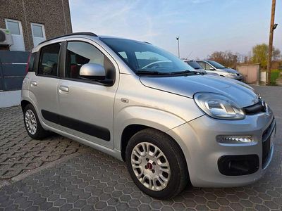 Usata Fiat Panda Lounge 69 CV (50 kW) 2012 Argento Utilitaria