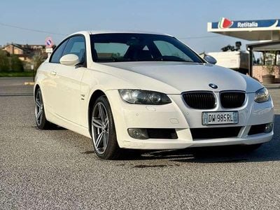 Usata BMW 320 177 CV (130 kW) 2009 Coupé