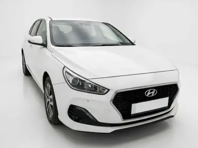 Gebraucht Hyundai i30 Dynamiq 116 PS (85 kW) 2018 Weiß Limousine