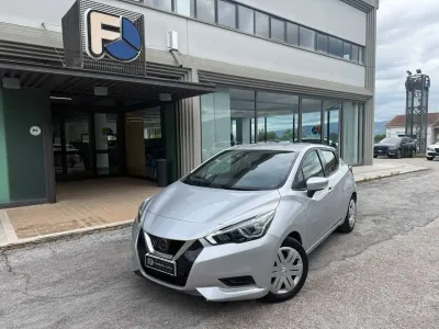 Usata Nissan Micra 90 CV (66 kW) 2018 Argento Utilitaria