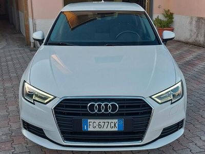 Usata Audi A3 Business 110 CV (80 kW) 2016 Bianco Berlina